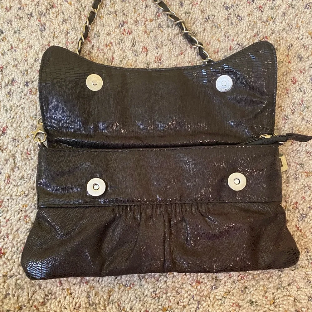 Black Purse Shiny Double Button Closure Silver Chain